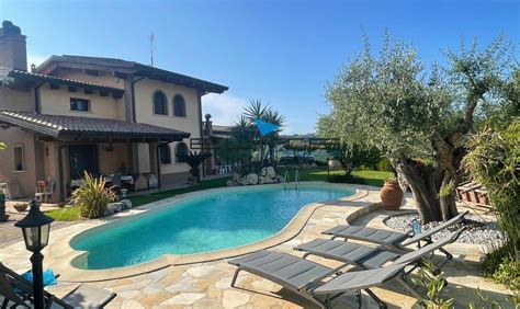 Villa Raspa Erotic Massage