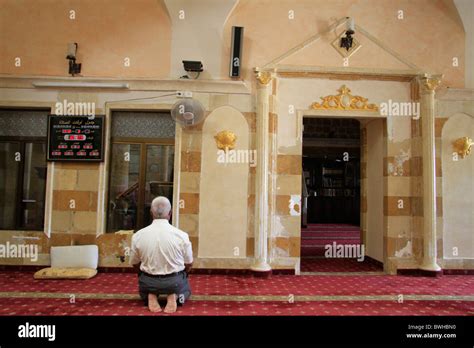 Deir Hanna Find A Prostitute