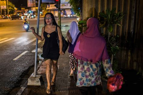 Surabaya Find A Prostitute