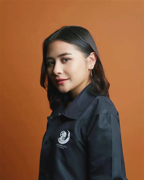 Prilly Prostituierte