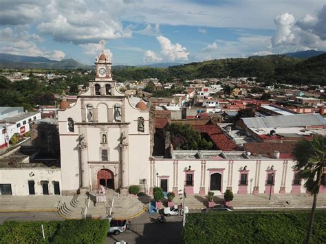 Ahuacatlán Prostituta