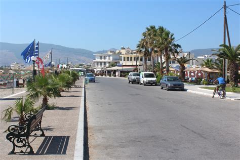 Nea Alikarnassos Prostitute