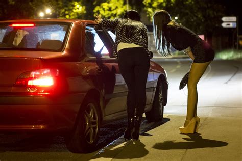 Lauwe Prostituée