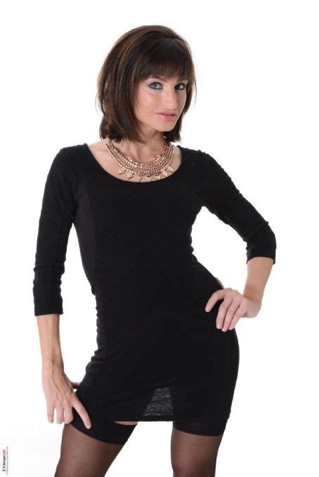 Courcelles Sex Dating