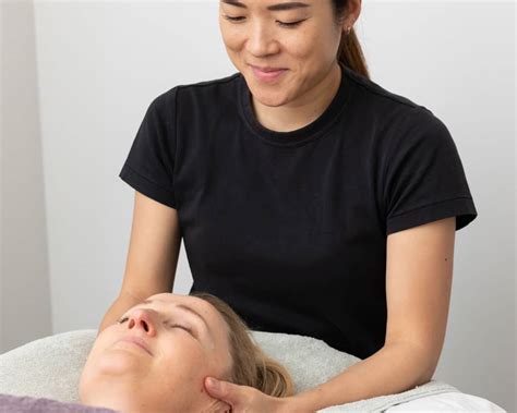 Arai Sexual Massage