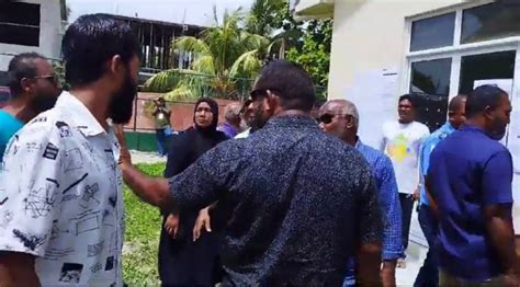 Fonadhoo Whore