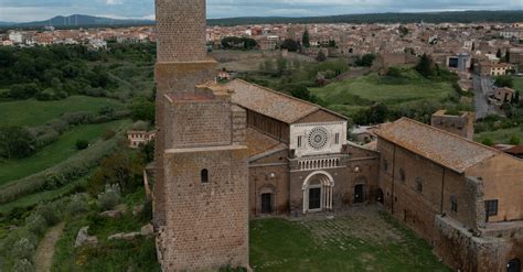 Tuscania Whore